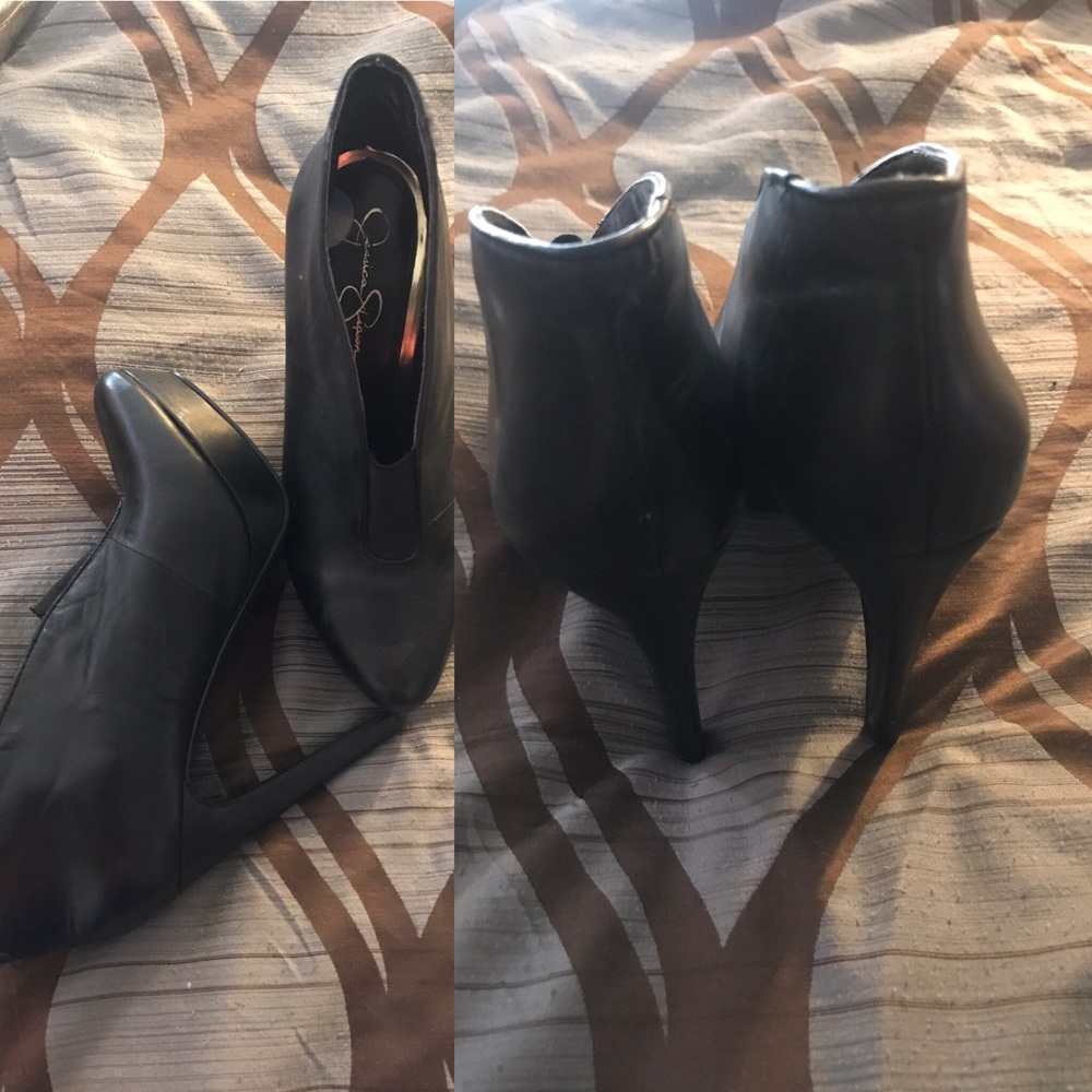 Boots/Booties - image 1